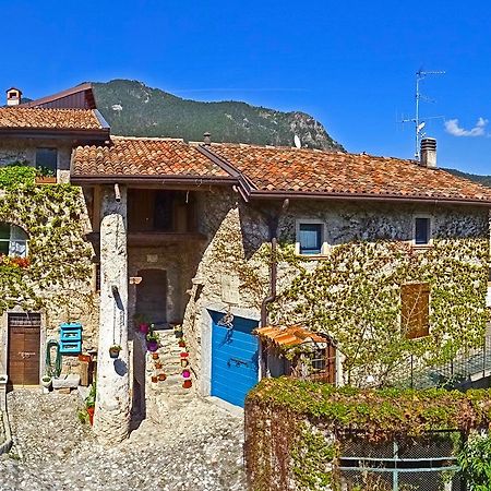 Rustico Colonna House By Gardadomusmea Appartement Vesio Buitenkant foto